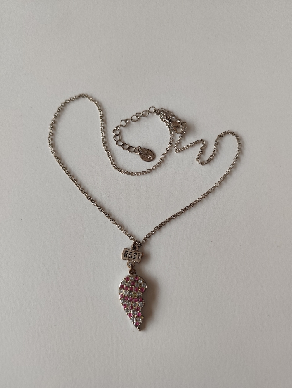 3/$20💗Claire "best friends" half heart Pendant Necklace
